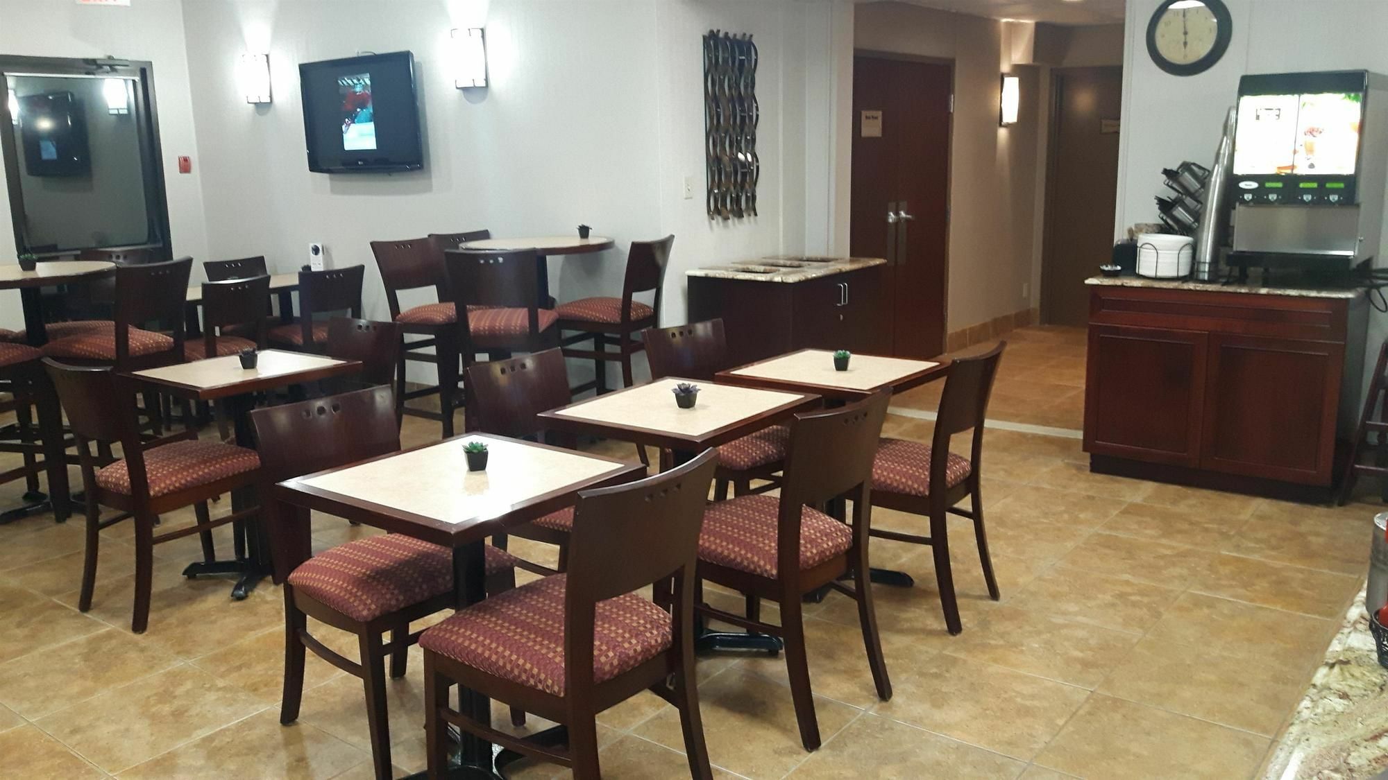 Best Western Plus Rose City Suites Welland Extérieur photo